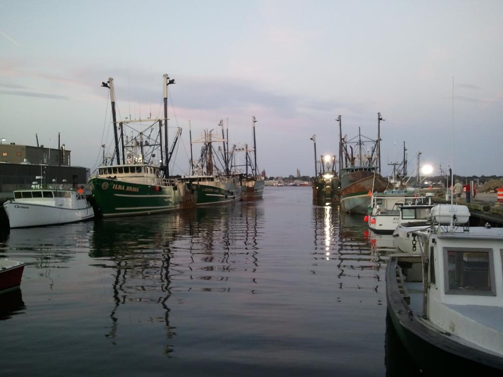 Dartmouth Motor Inn Bagian luar foto
