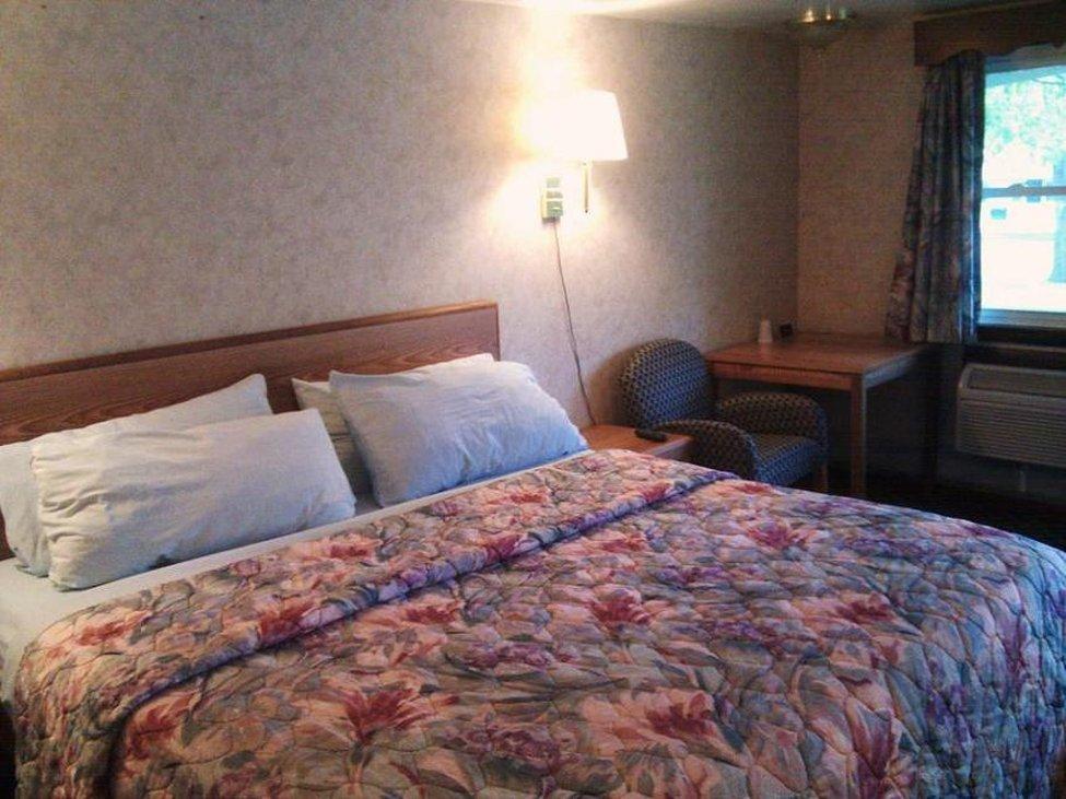 Dartmouth Motor Inn Bagian luar foto