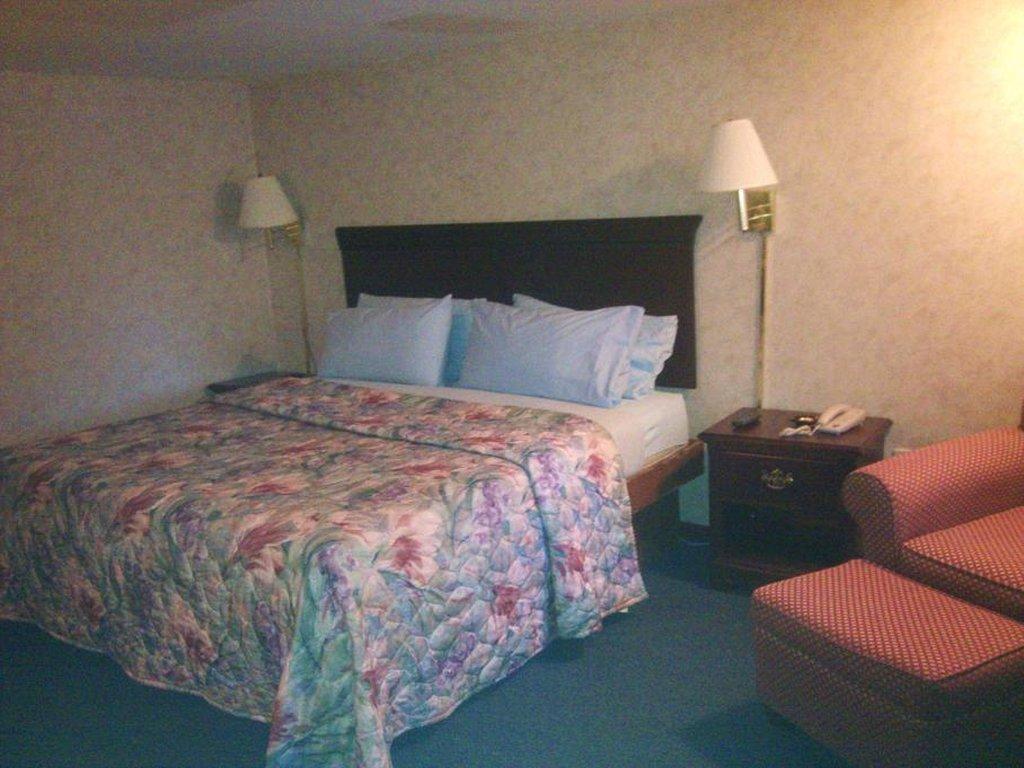 Dartmouth Motor Inn Bagian luar foto