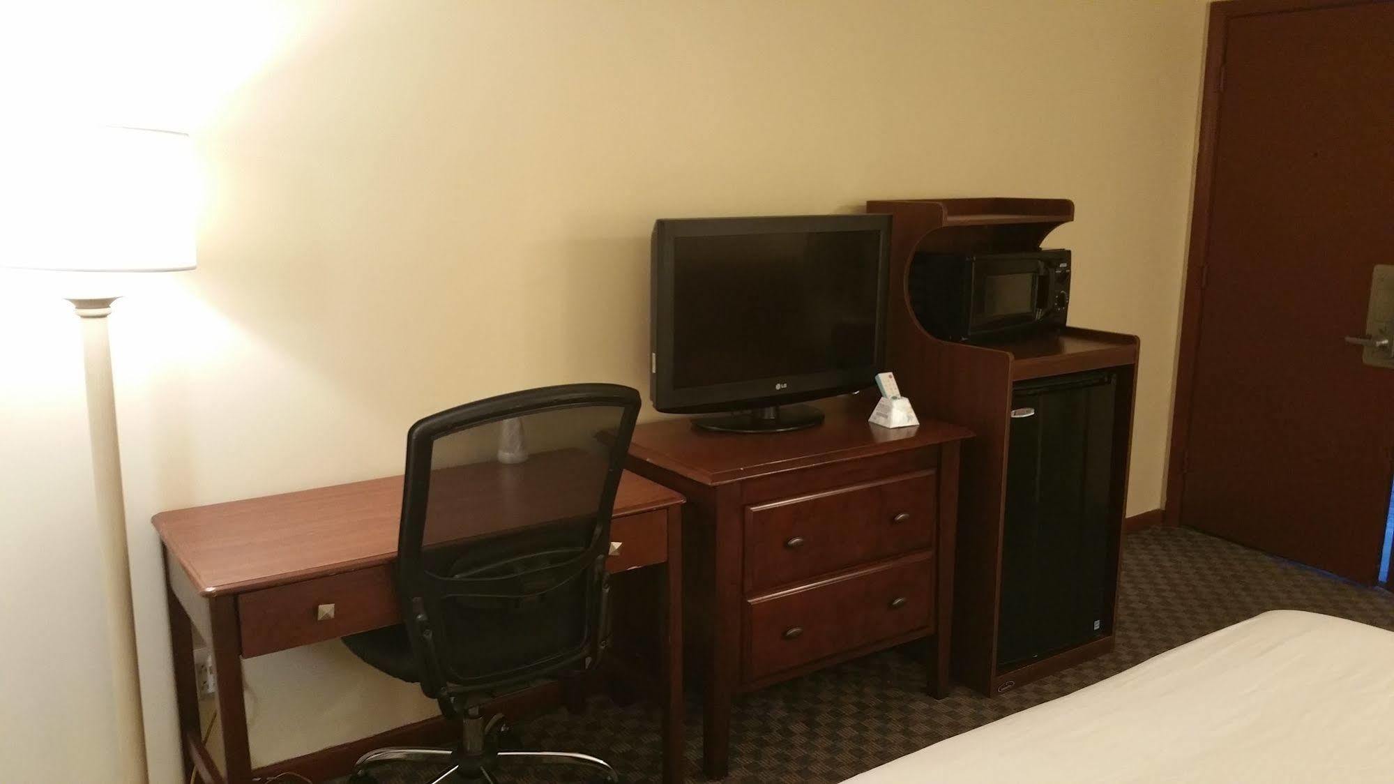 Dartmouth Motor Inn Bagian luar foto